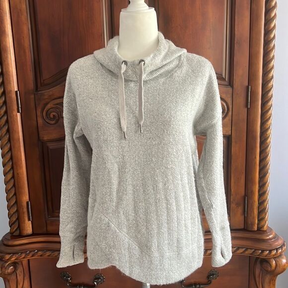 Mondetta grey hoodie sweater- size L - Picture 1 of 7